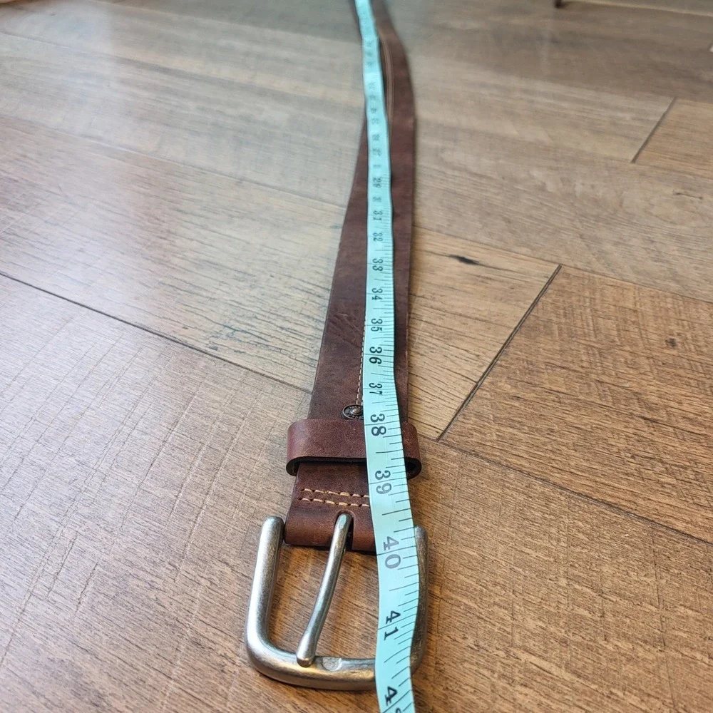 Fossil Mens Brown Genuine Leather Belt Size 34 Contrast Stitch Silver Buckle